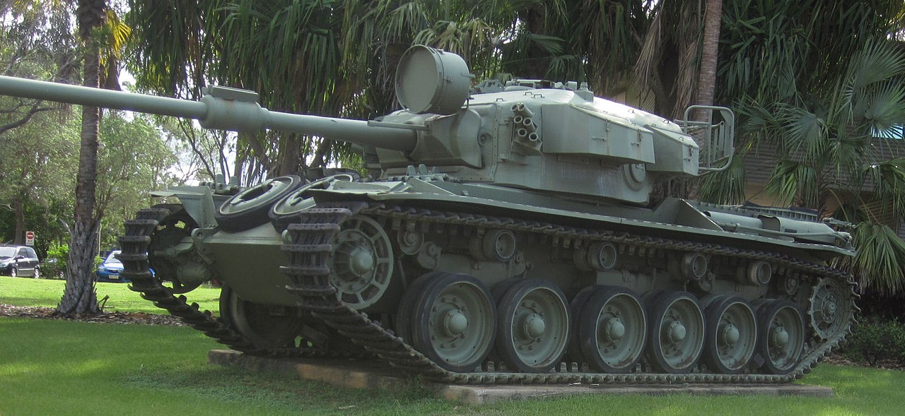 1280px-Tank_at_Robertson_Barracks_-_cropped.jpg